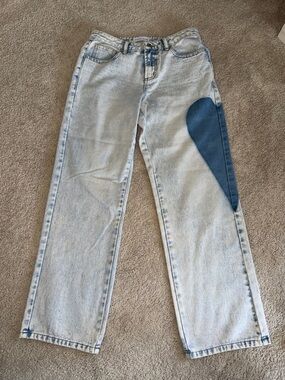 Angel Kiss Light Blue Straight-Leg Jeans with Dark Blue Patch